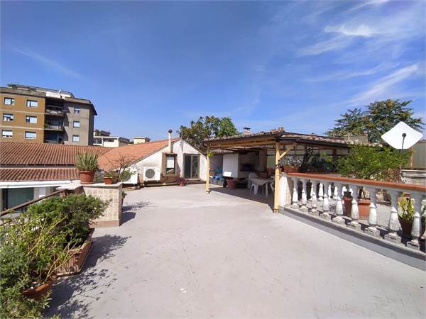 Appartamento con ampio terrazzo G.980