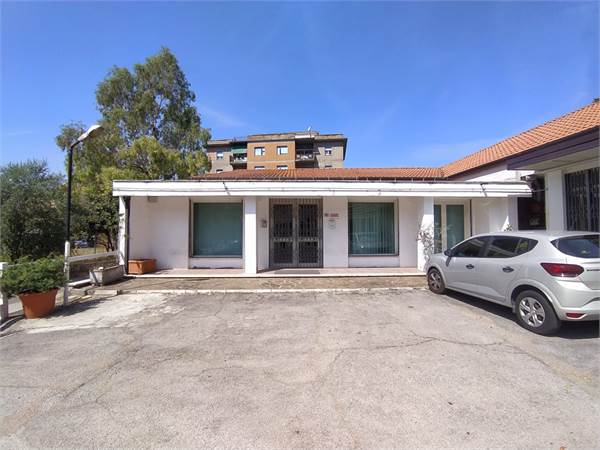 Locale commerciale G.979