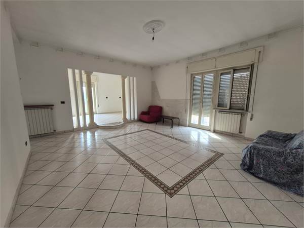 APPARTAMENTO  IN AFFITTO A CECCANO - L.1037