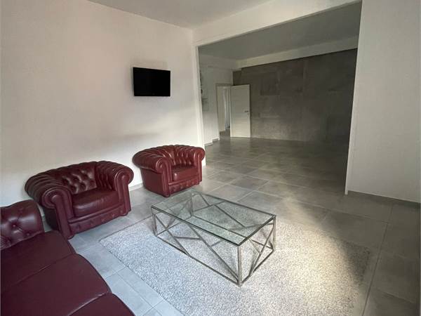 AMPIO APPARTAMENTO IN PIENO CENTRO - G.993