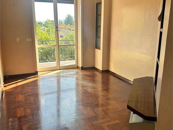 Appartamento uso ufficio Via Marittima- G.997
