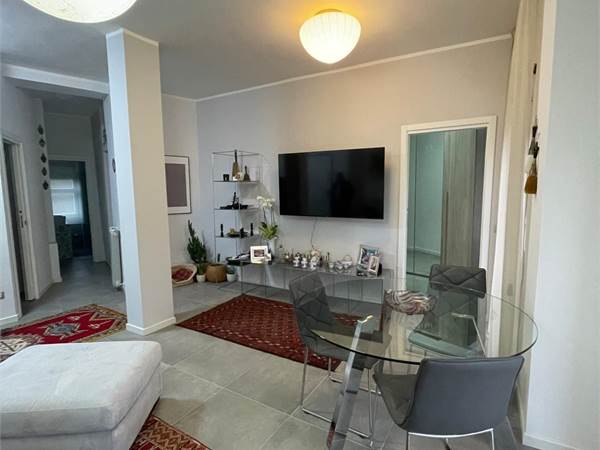 Appartamento in Viale America Latina - G.1003