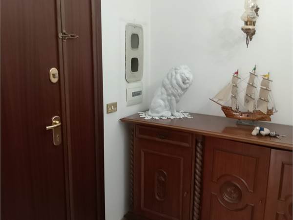 G.1021 Ampio appartamento centralissimo